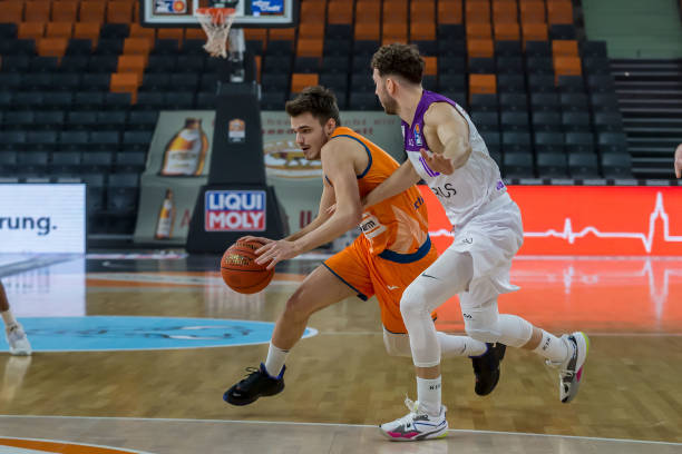 援哈德森的 援哈德森的