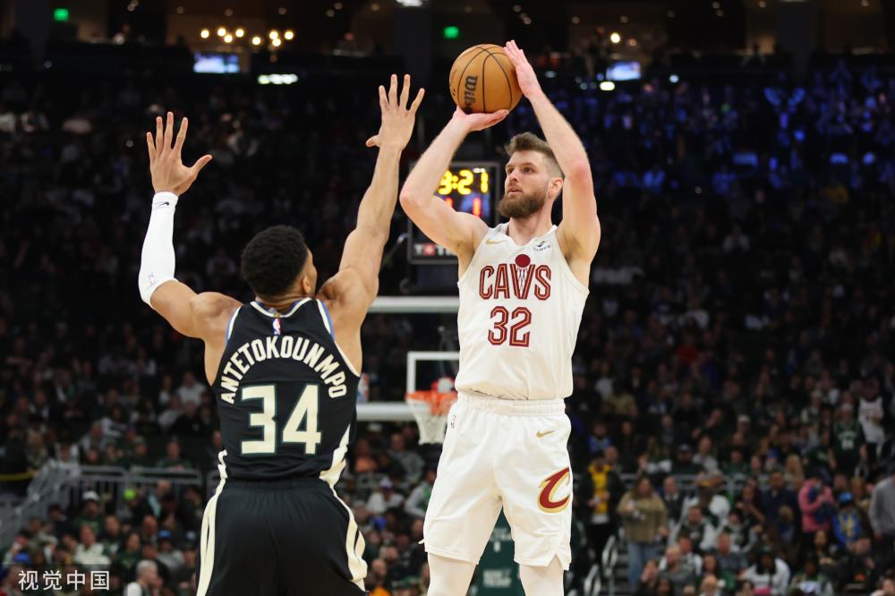 球迷通过搜 球迷通过搜